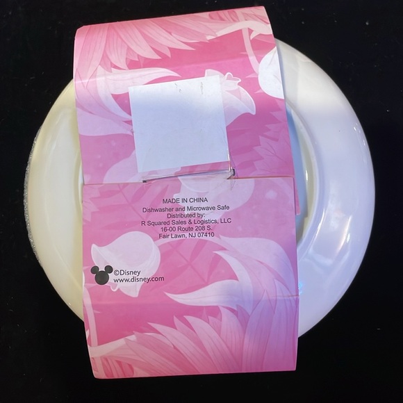 Alice in Wonderland Teacup with Saucer 16oz - Picture 3 of 7